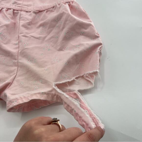 Vintage Oshkosh B’Gosh Pink Overall Shorts Shortalls Girls Floral Made in USA - Picture 4 of 7